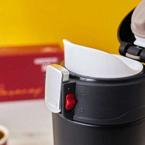 Karaca x Galatasaray Çelik Sızdırmaz Termos Kutulu 450 ml