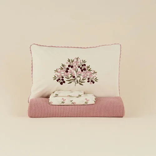 Karaca Home Rubelia Mürdüm Nakışlı Çift Kişilik Nish Set