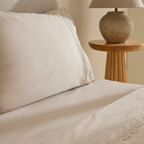 Karaca Home Ovelin Çift Kişilik Nevresim Takımı Bej Karaca Home Ovelin Çift Kişilik Nevresim Takımı Bej