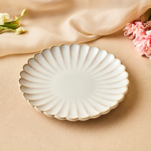 Karaca Daisy Tatlı Tabağı 15,5 cm