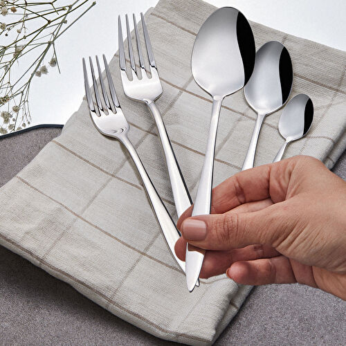 Karaca Elegance Kai 60 Parça 12 Kişilik Çatal Kaşık Seti Platin Karaca Elegance Kai 60 Parça 12 Kişilik Çatal Kaşık Seti Platin