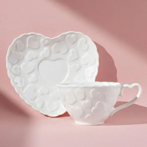 Karaca Pink Love Kahve Fincanı ve Tabağı Beyaz