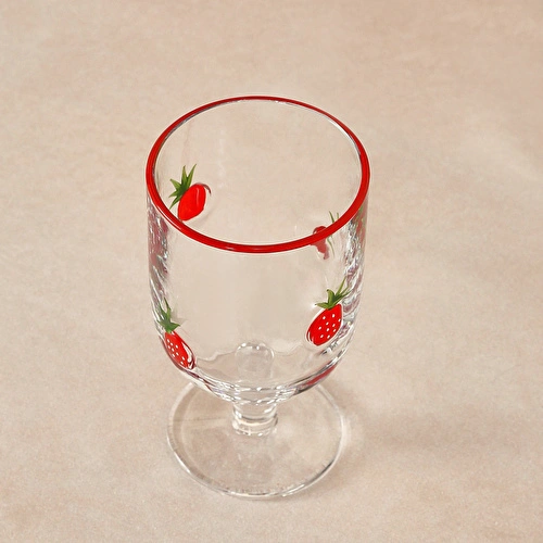 Karaca Strawberry Kadeh 390 ml Kırmızı