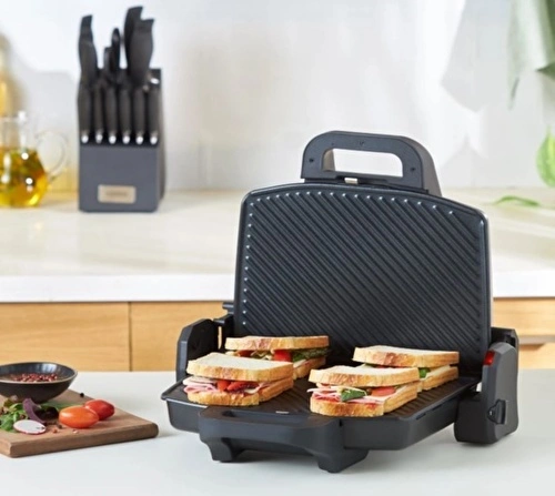 Emsan Future Essential Tost Makinesi Matte Black 1800 W