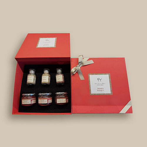 Ömür Akkor Anadolu Mirası Yemek Paketi Ömür Akkor Anadolu Mirası Yemek Paketi