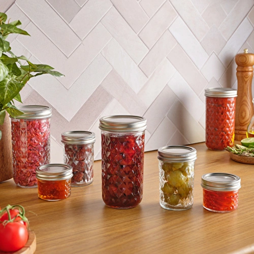 Karaca x Refika Baklava Desen Boyunsuz Kavanoz 7'li Set Karaca x Refika Baklava Desen Boyunsuz Kavanoz 7'li Set