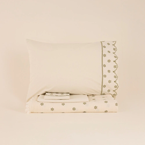 Karaca Home Carezza Brodeli Muslin Çift Kişilik Pike Takımı Yeşil Karaca Home Carezza Brodeli Muslin Çift Kişilik Pike Takımı Yeşil