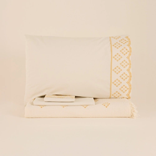 Karaca Home Nobile Brodeli Muslin Çift Kişilik Pike Takımı Sarı Karaca Home Nobile Brodeli Muslin Çift Kişilik Pike Takımı Sarı