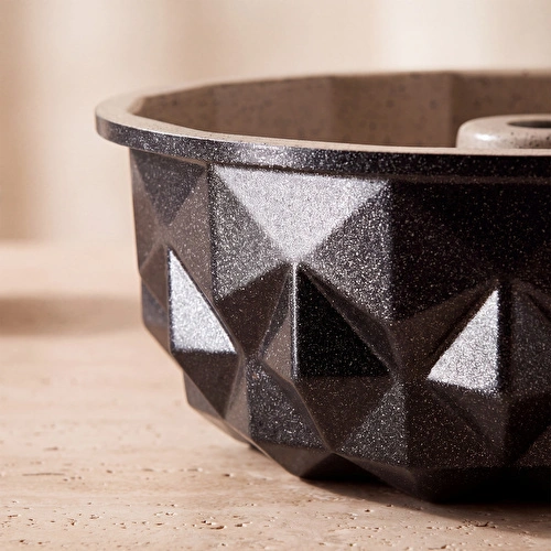 Emsan Black Shiny Star Döküm Kek Kalıbı 22 cm