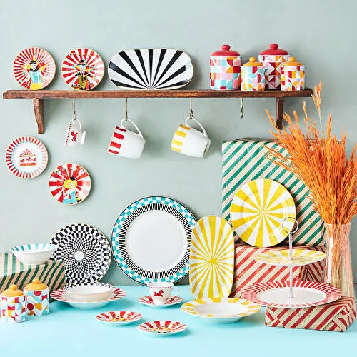 Karaca Circus Kek Standı