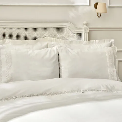 Karaca Home White Collection Quin Çİft Kişilik Dantelli Nevresim Takımı Beyaz