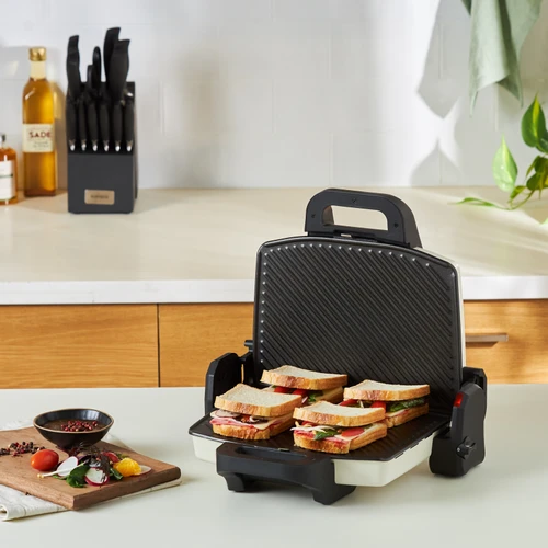 Karaca Future Essential Tost Makinesi Matte Krem 1800 W 4 Dilim Kapasiteli