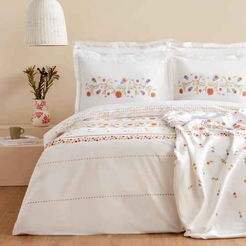 Karaca Home Clarice %100 Pamuk Çift Kişilik Nevresim Pike Hediyeli Takım Multicolor