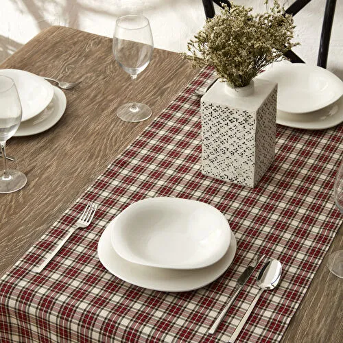 Karaca Home Woodland Ekose Runner Kırmızı