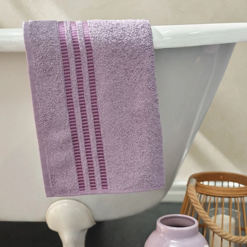 Karaca Home Butterfly 3D Nakışlı 6 Parça Bornoz/Banyo/Baş HavlusuAile Banyo Seti Lila Mor
