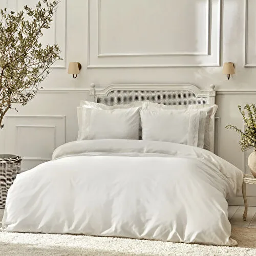 Karaca Home White Collection Quin Çİft Kişilik Dantelli Nevresim Takımı Beyaz
