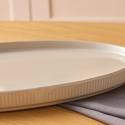 Karaca Massimo Kayık Tabak Krem 31 cm