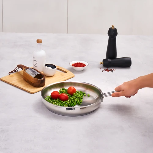 Karaca Kuzina İndüksiyon Tabanlı Çelik Tava 26 Cm
