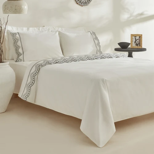 Karaca Home Orvel Çift Kişilik Nakışlı Nevresim Takımı Beyaz 