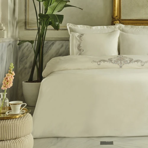 Karaca Home Alessa Nakışlı %100 Pamuk Çift Kişilik Nevresim Takımı Beyaz