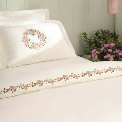Karaca Home Merlin Nakışlı %100 Pamuk Çift Kişilik Nevresim Takımı Beyaz