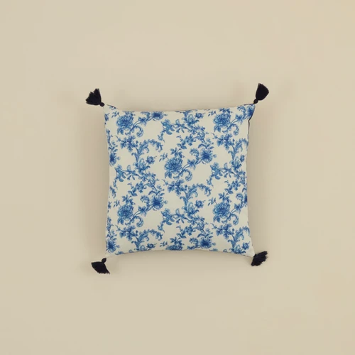 Karaca Home Rosario Püsküllü Dolgulu Kırlent 45X45 cm Mavi Beyaz