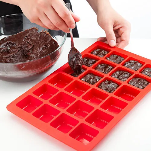 Lekue Silikon Mini Kek Kalıbı Kırmızı 