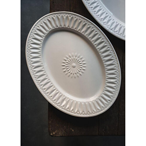 The Mia Grande Servis Tabağı Beyaz 41x31 Cm