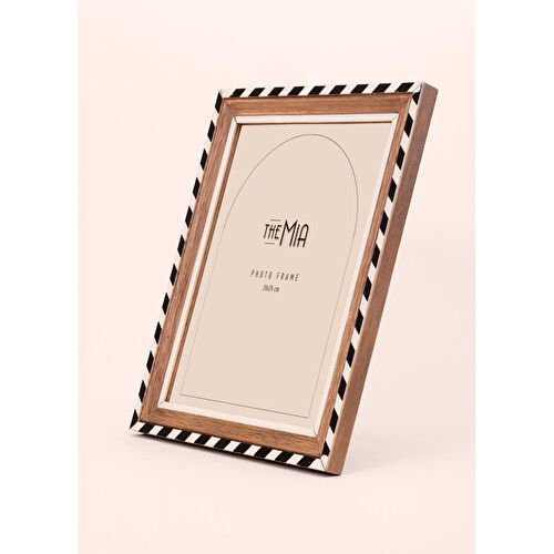 The Mia Striped Fotoğraf Çerçevesi 25x30 Cm