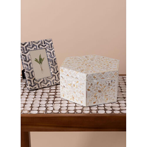 The Mia Sedef Altıgen Kutu 28x24x14 Cm Tlc0075