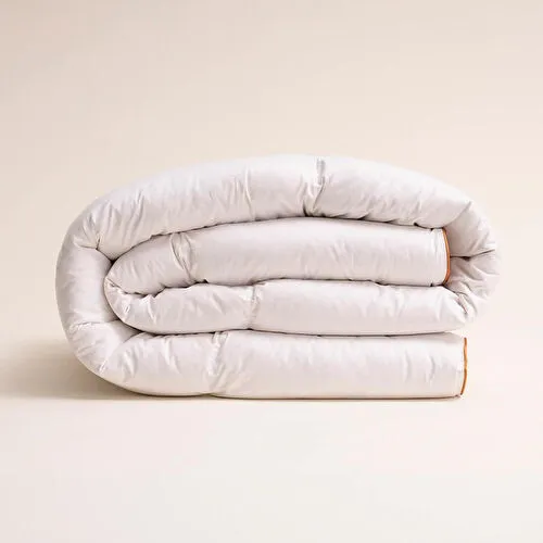 Penelope 8,5 Tog Nomite Lisanslı Tüy Geçirmez Kaz Tüyü Yorgan 240x260 Cm- Bronze Serisi
