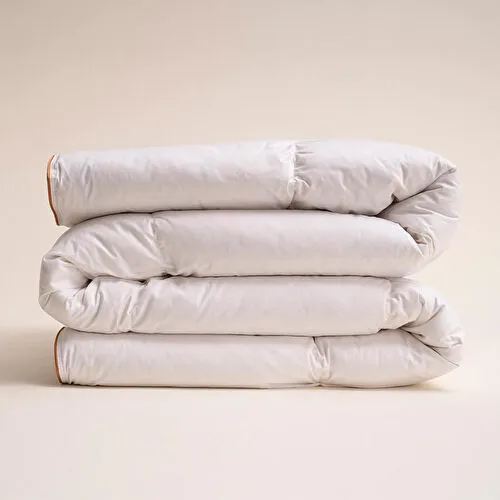 Penelope 8,5 Tog Nomite Lisanslı Tüy Geçirmez Kaz Tüyü Yorgan 240x260 Cm- Bronze Serisi