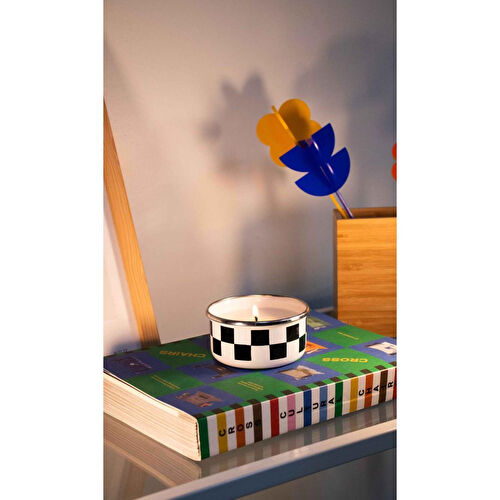 Emaylab Startouch - Emaye Kapta Soy Wax Mum (çiçekçi Ve Baharat Notalı 150 Ml)