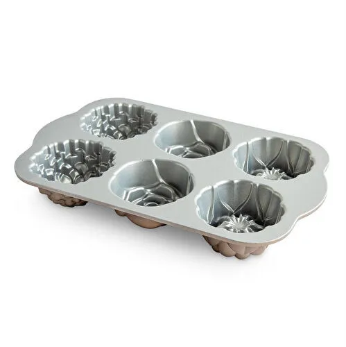 Nordicware 6´lı Mini Çiçekli Kek Kalıbı Platin Nordicware 6´lı Mini Çiçekli Kek Kalıbı Platin