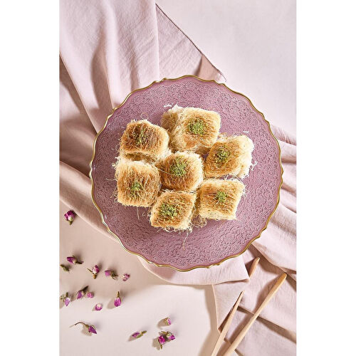 Lora Bianca Goblen 28 Cm Mürdüm Ayaklı Pasta Tabağı Standı Mürdüm Lora Bianca Goblen 28 Cm Mürdüm Ayaklı Pasta Tabağı Standı Mürdüm