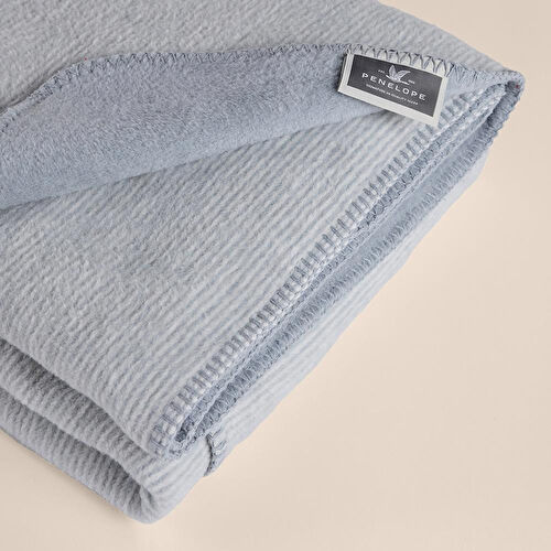 Penelope Verso Pamuklu Tek Kişilik Battaniye 150x200 Cm - Gri Mavi Penelope Verso Pamuklu Tek Kişilik Battaniye 150x200 Cm - Gri Mavi