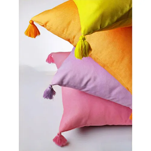 Maxxdeco 43x43 Cm Püsküllü Kırlent Kılıfı Maxxdeco 43x43 Cm Püsküllü Kırlent Kılıfı