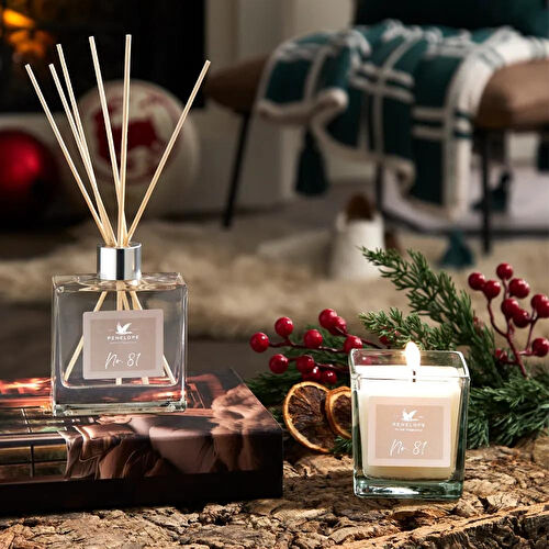 Penelope Yılbaşı No.81 Kutulu Hediye Seti (oda Kokusu & Mum)