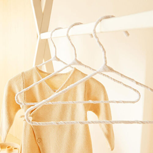 Ocean Home Textile 6'lı Beyaz Renk Kumaş Kaplı Metal Bebek Giysi Askısı19.5 X 30 X 0.3 Cm Ocean Home Textile 6'lı Beyaz Renk Kumaş Kaplı Metal Bebek Giysi Askısı19.5 X 30 X 0.3 Cm