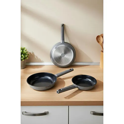 Bernardo Chef Döküm 3 Parça Tava Seti Gri Bernardo Chef Döküm 3 Parça Tava Seti Gri
