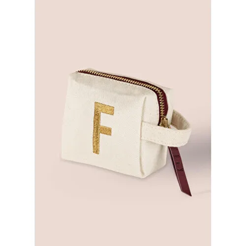 The Mia Harf Nakışlı Çanta F 14x12 Cm The Mia Harf Nakışlı Çanta F 14x12 Cm