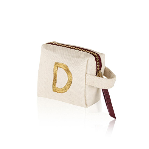 The Mia Harf Nakışlı Çanta D 14x12 Cm The Mia Harf Nakışlı Çanta D 14x12 Cm