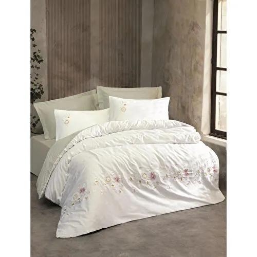 Cotton Box 3d Nakışlı Saten Çift Kişilik Nevresim Takımı Jenika Mint