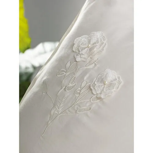 Cotton Box 3d Nakışlı Saten Çift Kişilik Nevresim Takımı Pure Ekru Cotton Box 3d Nakışlı Saten Çift Kişilik Nevresim Takımı Pure Ekru