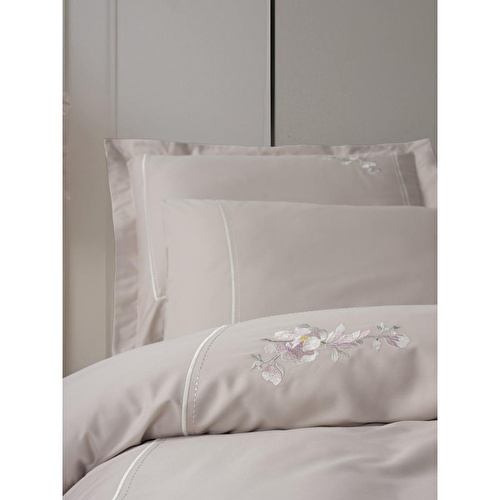 Cotton Box Nakışlı Saten Çift Kişilik Nevresim Takımı Alameda Lila Cotton Box Nakışlı Saten Çift Kişilik Nevresim Takımı Alameda Lila