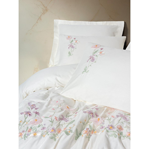 Cotton Box 3d Nakışlı Saten Çift Kişilik Nevresim Takımı Zephy Ekru Cotton Box 3d Nakışlı Saten Çift Kişilik Nevresim Takımı Zephy Ekru