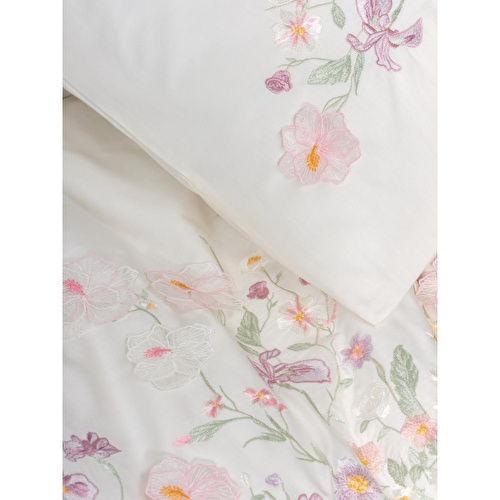 Cotton Box 3d Nakışlı Saten Çift Kişilik Nevresim Takımı Zephy Ekru Cotton Box 3d Nakışlı Saten Çift Kişilik Nevresim Takımı Zephy Ekru