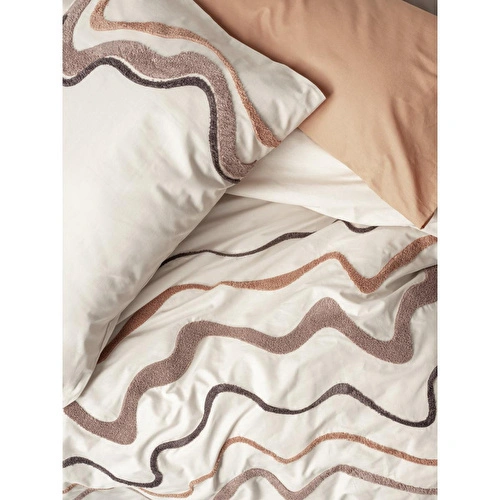 Cotton Box Puff Nakışlı Çift Kişilik Nevresim Takımı Molende Karamel Cotton Box Puff Nakışlı Çift Kişilik Nevresim Takımı Molende Karamel