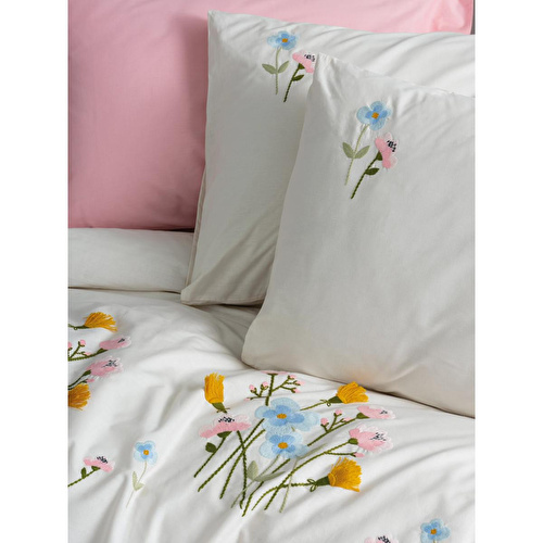 Cotton Box Nakışlı Ranforce Çift Kişilik Nevresim Takımı Delbin Pembe Cotton Box Nakışlı Ranforce Çift Kişilik Nevresim Takımı Delbin Pembe