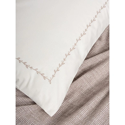 Cotton Box Embrova Şönil Çift Kişilik Yatak Örtüsü/pike Takımı Loom Bej Cotton Box Embrova Şönil Çift Kişilik Yatak Örtüsü/pike Takımı Loom Bej
